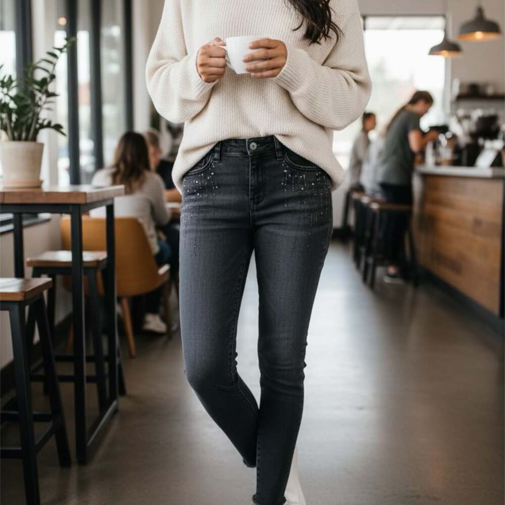 Rhinestone Detail Straight Leg Jeans